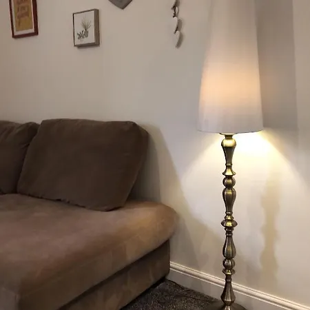 アパート Oliver Wests Beautiful 2 Bedroom Sleeps 4