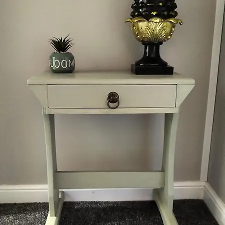 Oliver Wests Beautiful 2 Bedroom Sleeps 4 * Scarborough